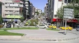 BAŞKANIMIZ AKAY TUGAY KAVŞAĞI’NDAKİ TRAFİK SORUNUNA DİKKAT ÇEKTİ